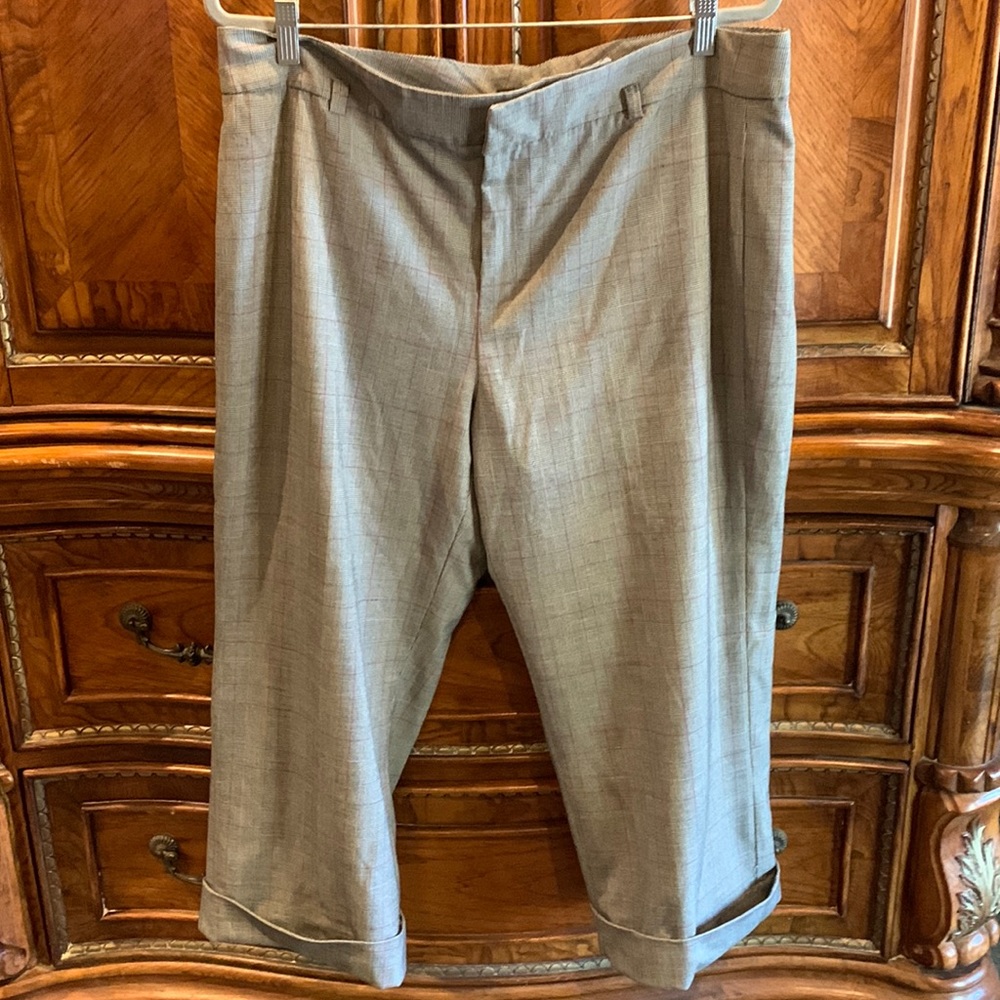 New Frontier size 16 in good condition